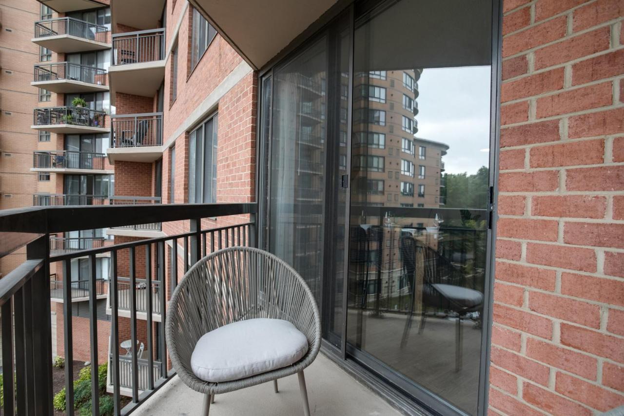 Modern & Charming Apt With Rooftop @Pentagon City Arlington Buitenkant foto