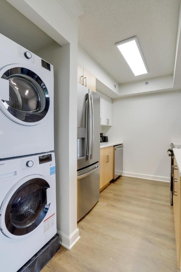 Modern & Charming Apt With Rooftop @Pentagon City Arlington Buitenkant foto